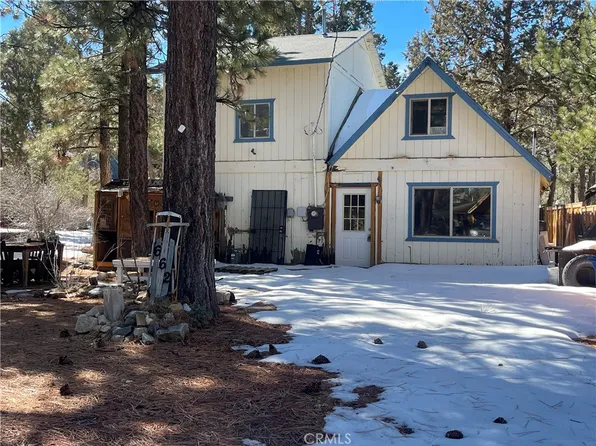 662 Riverside Ave, Big Bear City, CA 92386