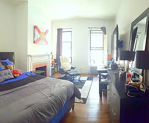 Rented by Manhattan Spaces