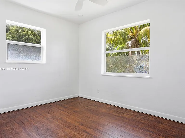 2280 SW 43rd Ave — Photo 16