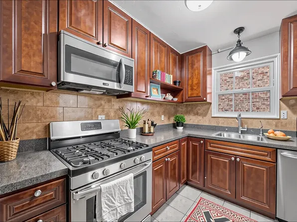 (undisclosed Address), Bronx, NY 10460