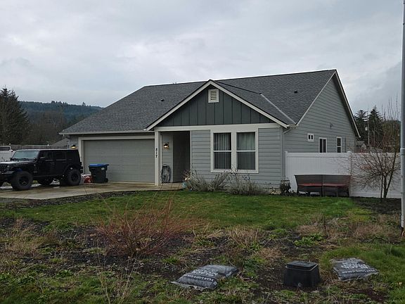 2nd image of 817 B St