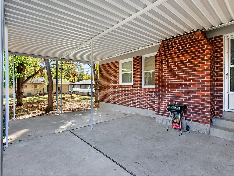840 Gerald Ave — Photo 42