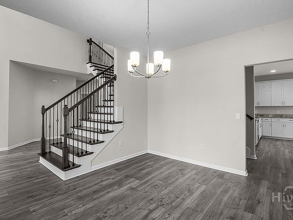 4th image of 105 Telford Street