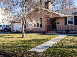 27 Bow St, Stoneham, MA 02180