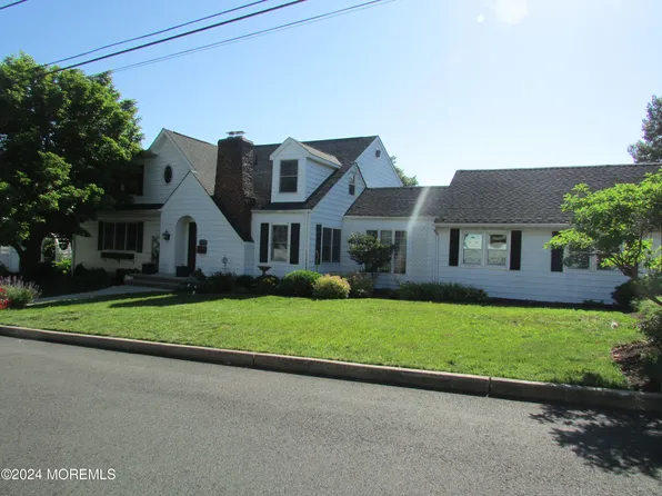 175 Waterview Avenue, Belford, NJ 07718