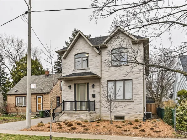 20 Warvet Cres, Toronto, ON M4B 1P3