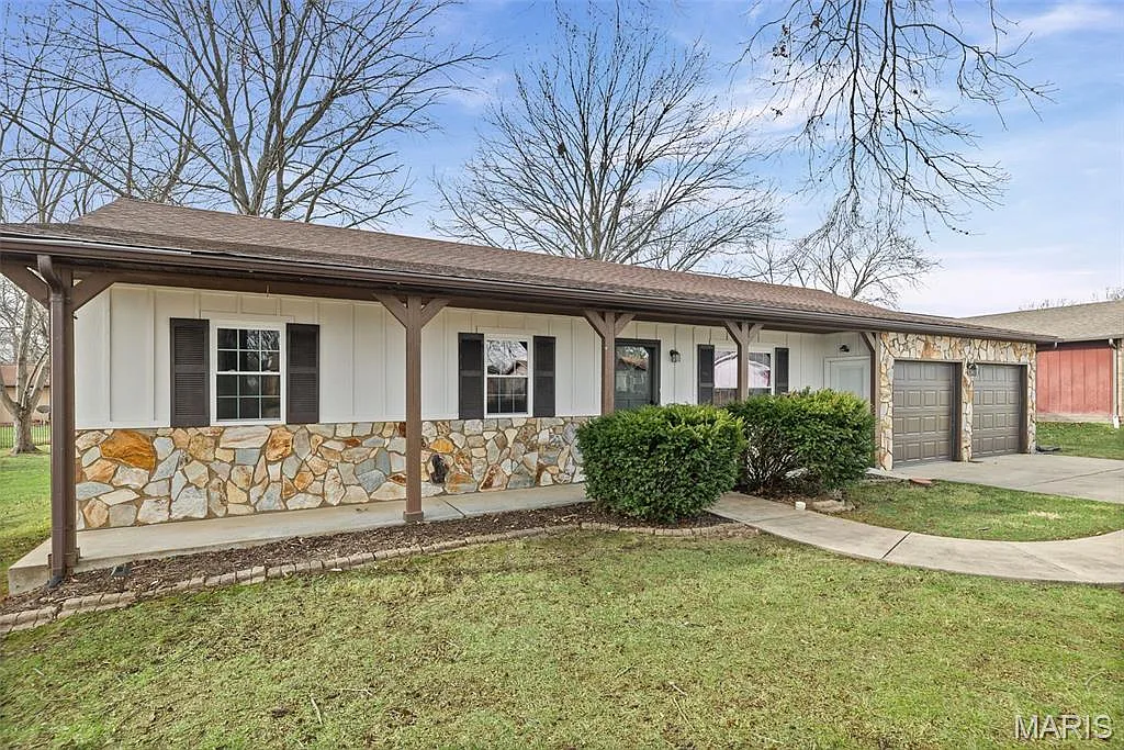 117 Timber Dr photo 1