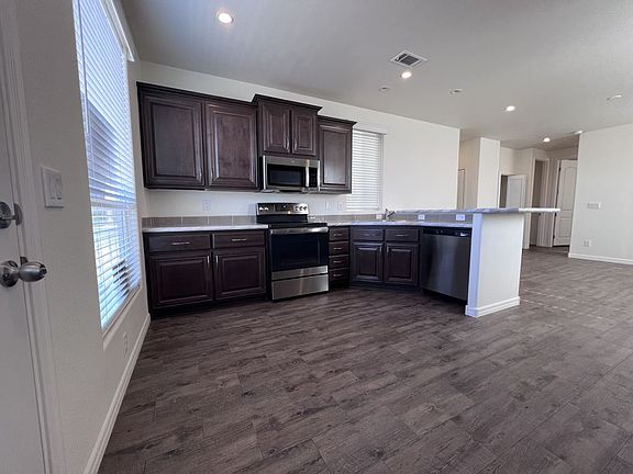 3rd image of 2206 S Ellsworth Rd #23B