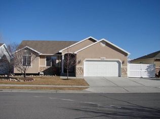12097 S Silver Reef Ct, Herriman, UT 84096