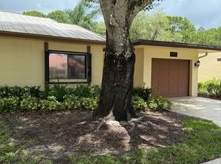 2973 Bent Pine Dr, Fort Pierce, FL 34951