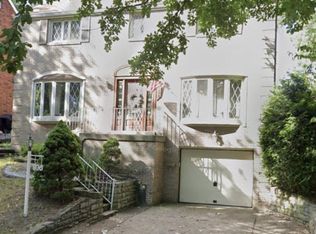 936 Country Club Dr, Pittsburgh, PA 15228