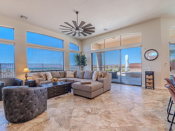 3rd image of 3765 Surrey Hills Ln