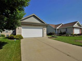 861 Oregon Parks Ave, Oregon, WI 53575