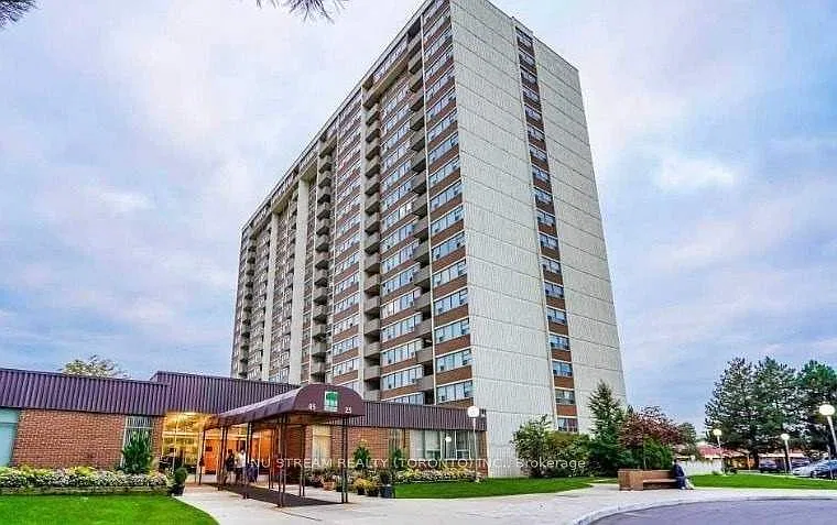 3 bed, $2,980 — Photo 2
