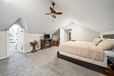 4 bed, 3.5 bath, 3100 sqft, $3,500 — Photo 4