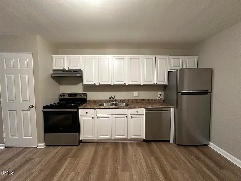 1113 Upchurch St #C — Photo 6