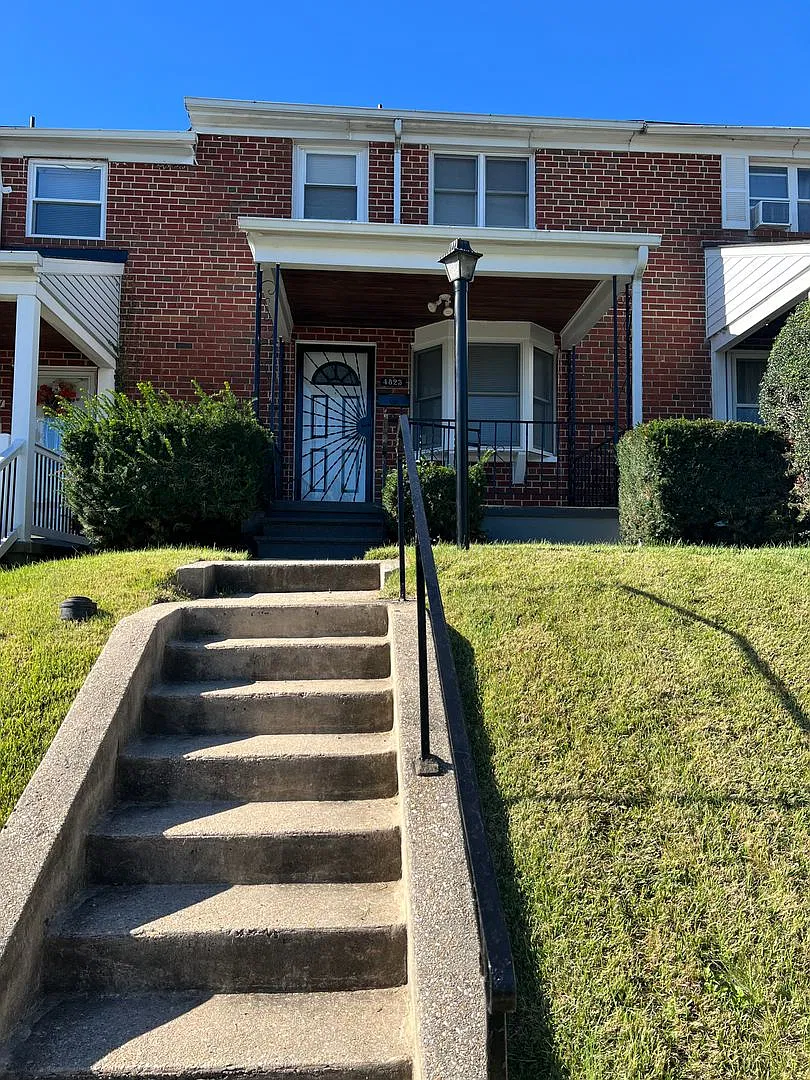Beautiful 3 Bedroom 1.5 Bathroom — Photo 1