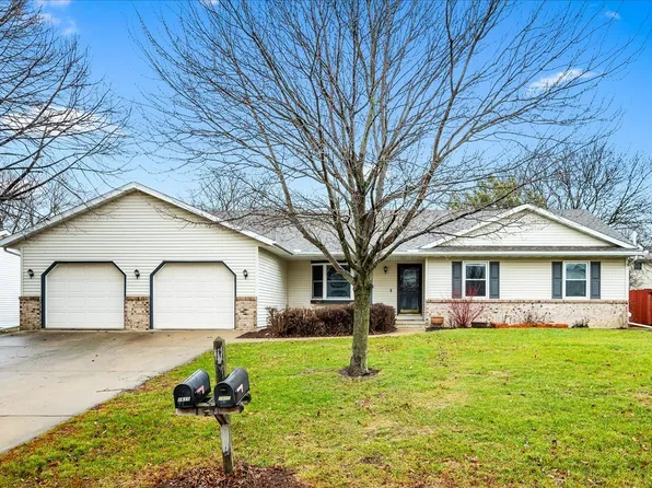 1610 Braden Dr, Normal, IL 61761