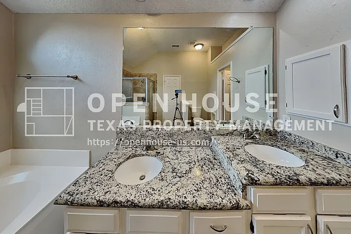 2413 Browning Dr — Photo 10