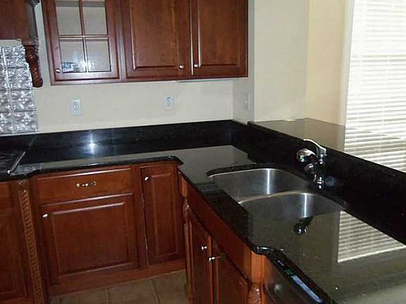 5th image of 22311 Charthouse Ln