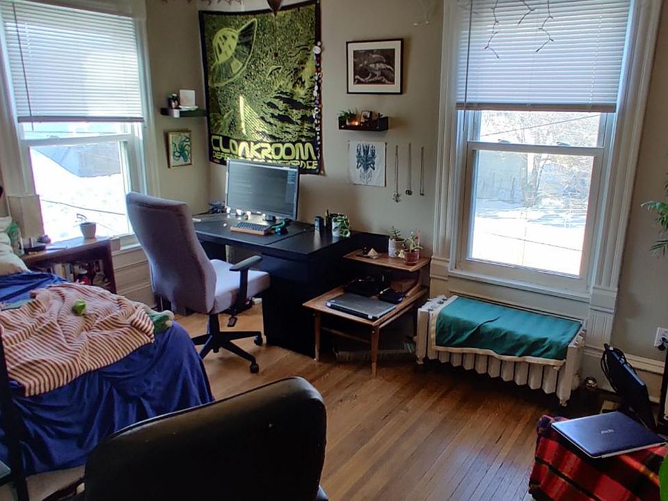 1st image of 2652 Bryant Ave S