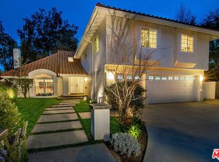 10418 Windtree Dr, Los Angeles, CA 90077