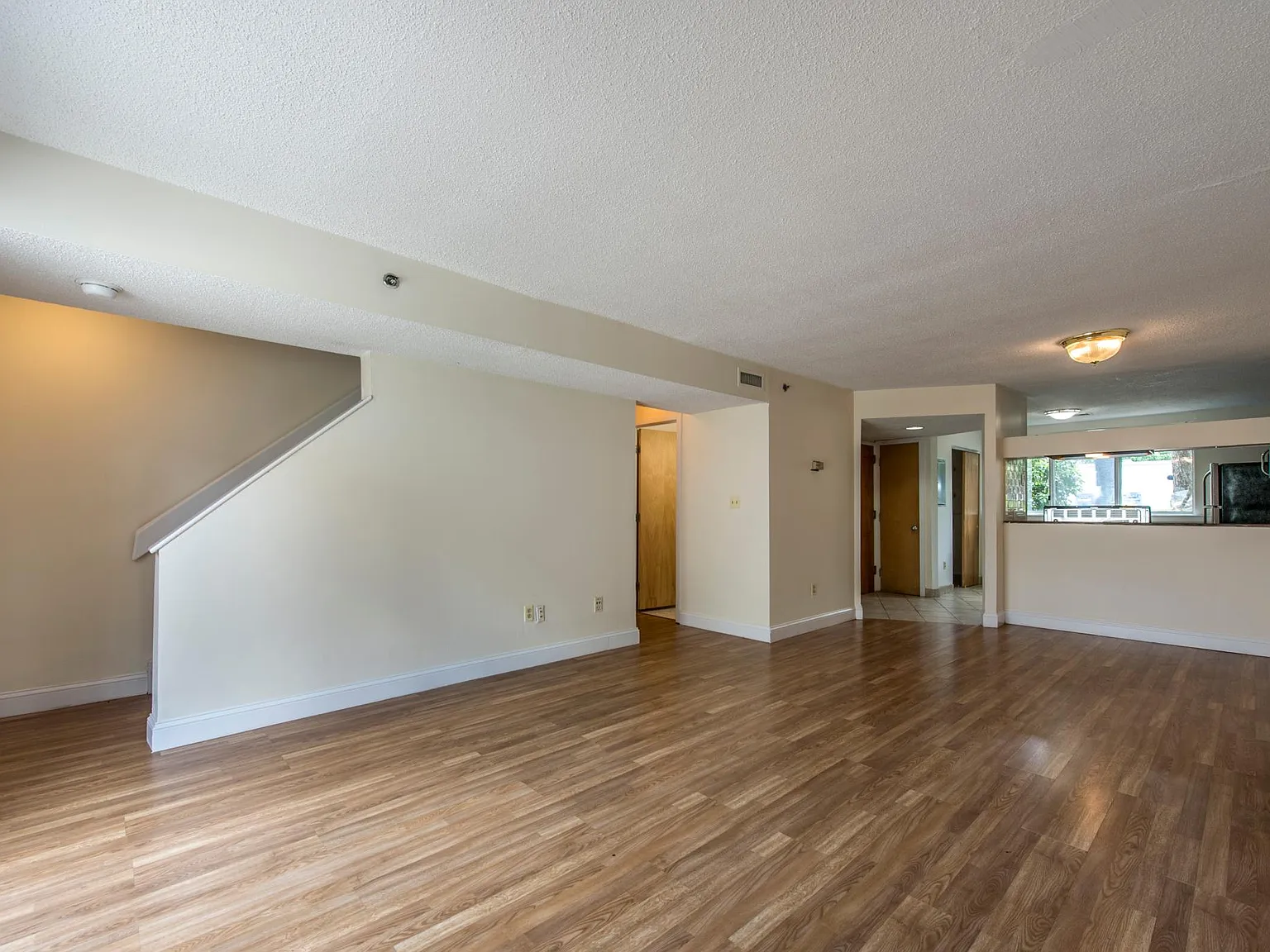 2 bed, 1.5 bath, $2,900 — Photo 3