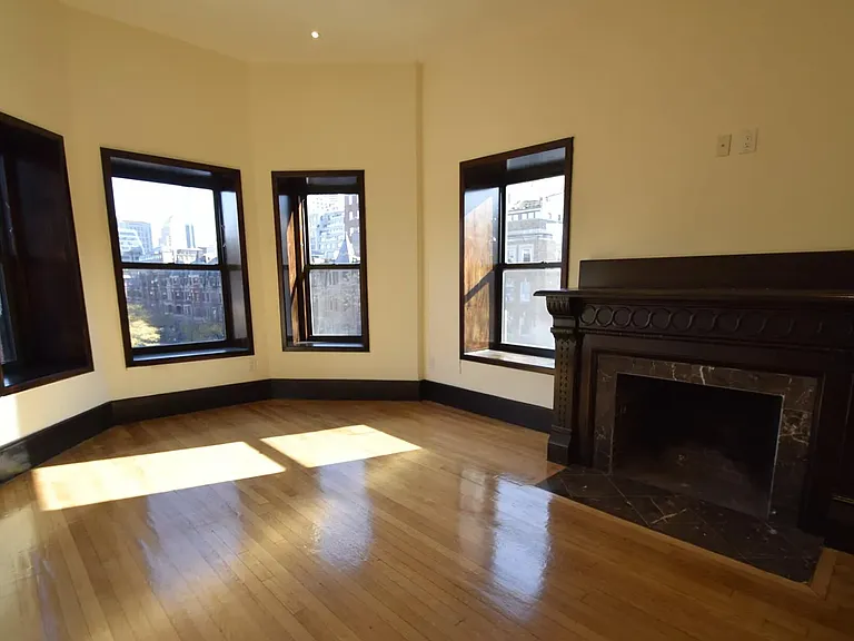 36 Gloucester St #3 — Photo 8