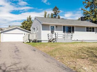 16 Evans Cir, Silver Bay, MN 55614