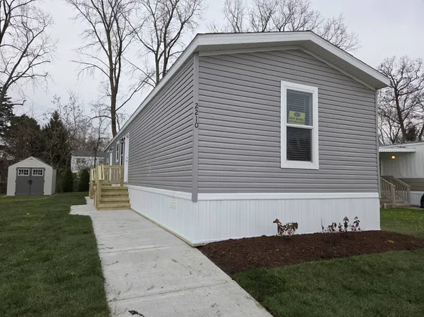 2210 King #279, Wixom, MI 48393