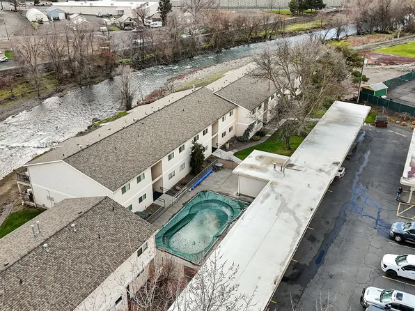 1900 NW Carden Ave APT 22, Pendleton, OR 97801