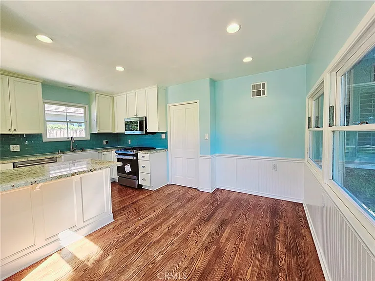 743 Kerns Ave — Photo 11