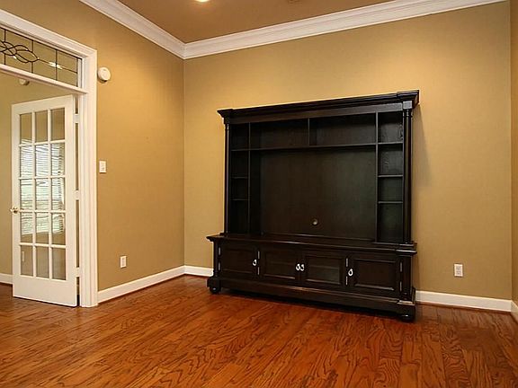 5th image of 7802 Bee Hollow Ct