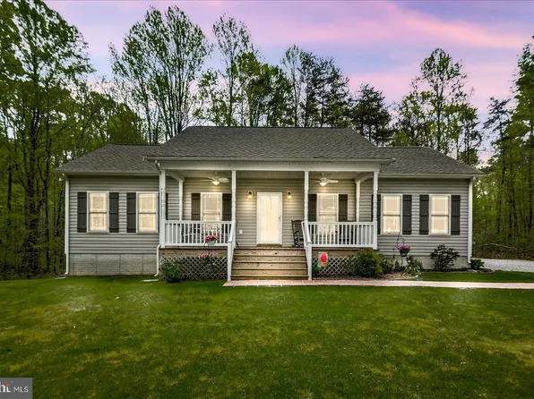 15570 Dickinsons Corner Dr, King George, VA 22485