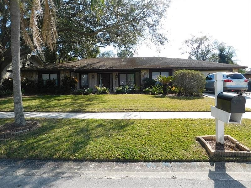 1st image of 10421 Oakbrook Dr