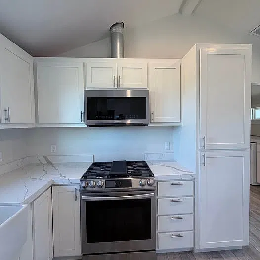 Studio, 600 sqft, $2,500 — Photo 4