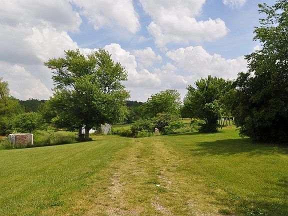 4th image of 5660 S County Road 400 E