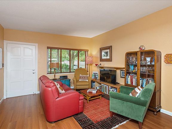 2nd image of 3513 Ellen Dr