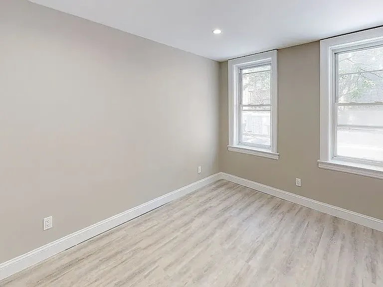 1909 Avenue M #2A — Photo 8