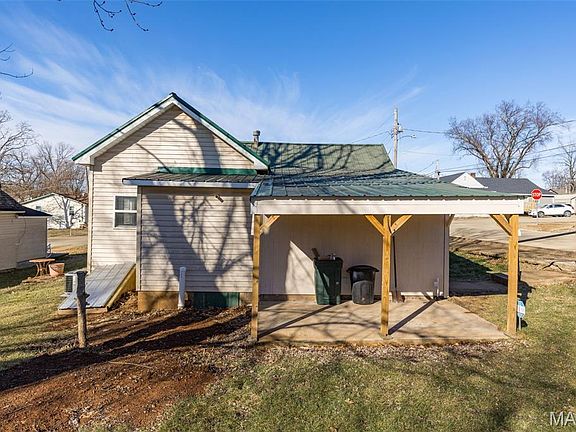 5th image of 202 S Cantwell Ln