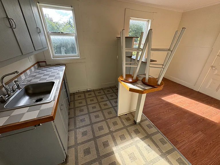 72 Military St #2 — Photo 2