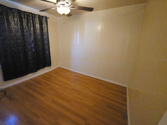 4th image of 529 1/2 W 120th St #1/2