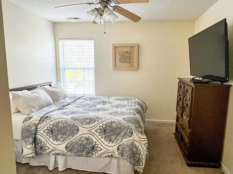 1204 Meadow Moss Ct — Photo 12