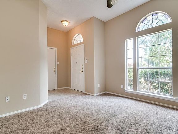 5th image of 2040 Waterview Dr