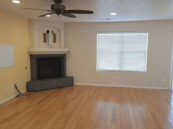 5th image of 1809 Black Gold St SE