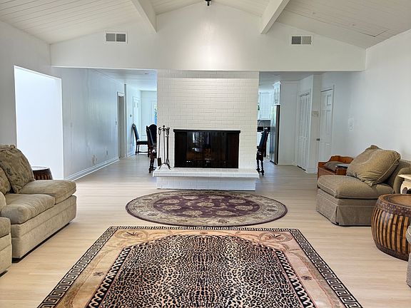 2nd image of 8862 La Jolla Scenic Dr N