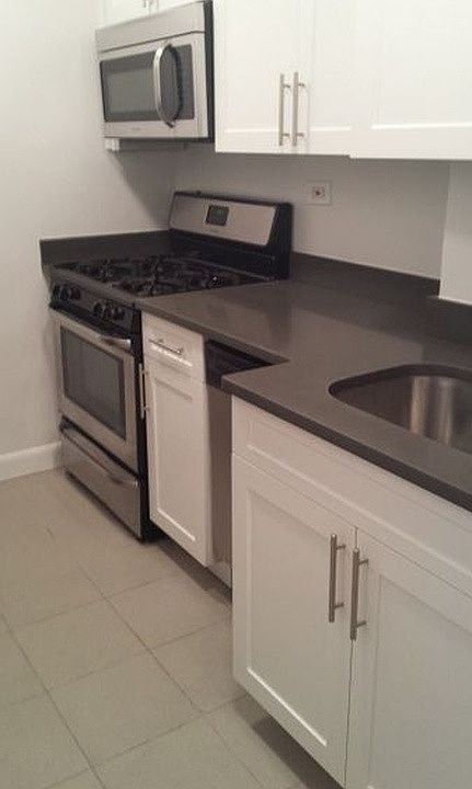 1st image of 9801 67th Ave #1OR