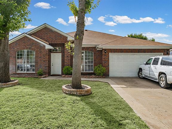 5th image of 801 Brown Dr