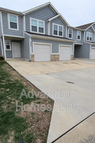 341 N 5th Ter Photo 1