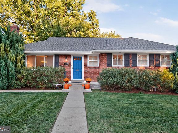 2nd image of 2305 Peggy Ln